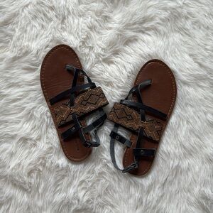 Mossimo Target Black & Tan Sandals - size 5.5